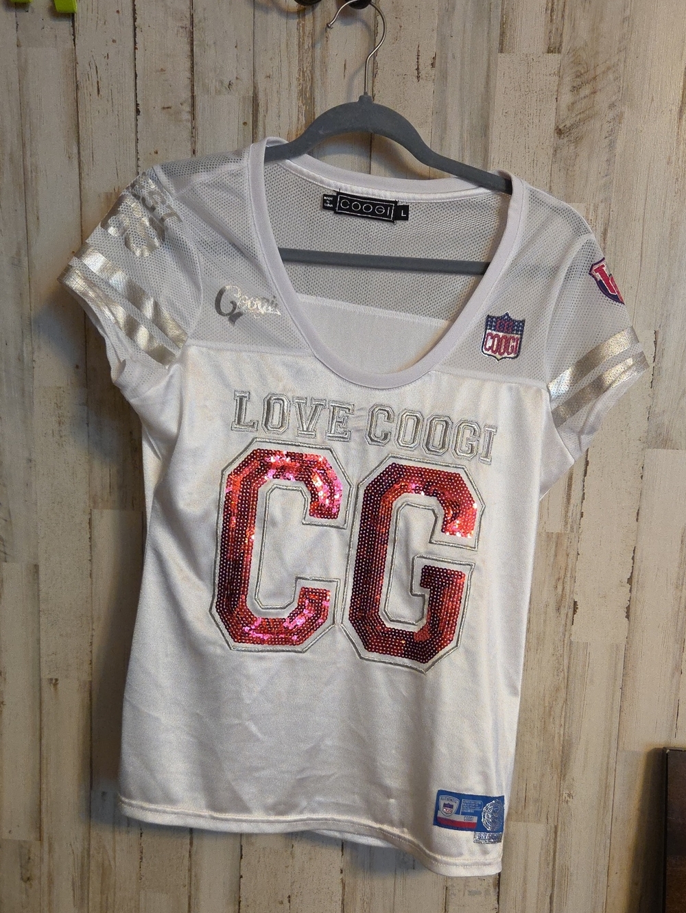 COOGI White Short Sleeve Tee with Pink Sequin GG